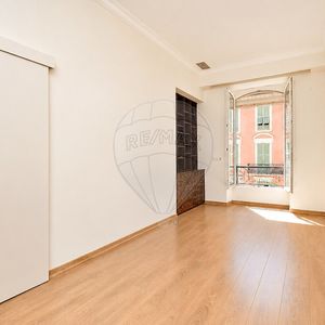 Property in Carre d'Or
