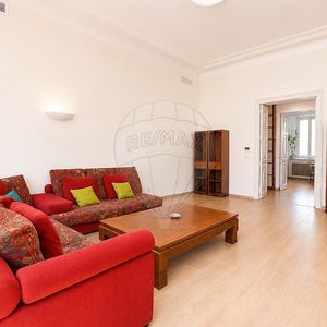 Property in Carre d'Or