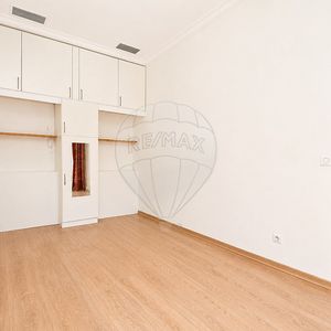 Property in Carre d'Or