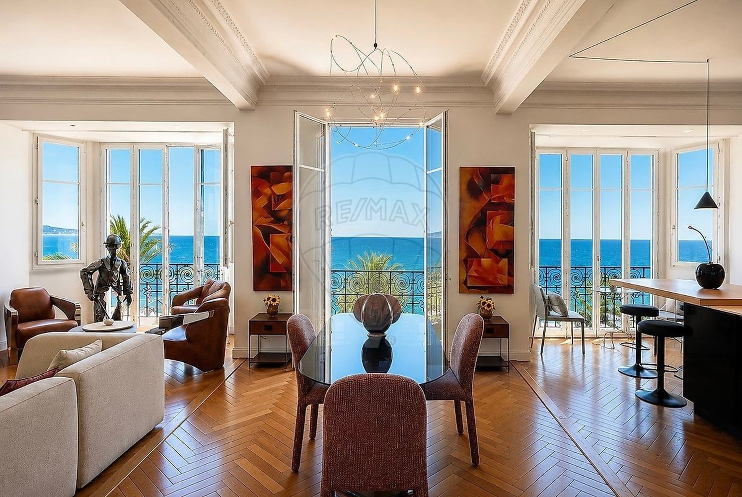 Property photo in Carre d'Or