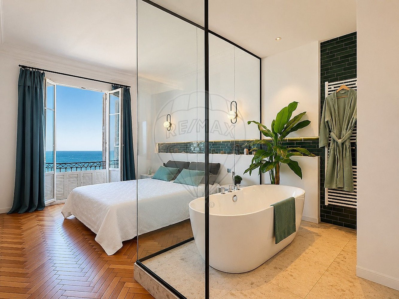 Property photo in Carre d'Or