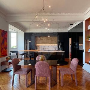 Property in Carre d'Or