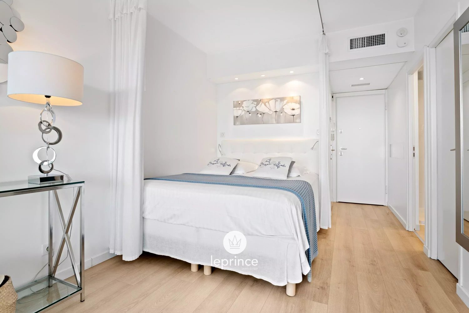 Property photo in Carre d'Or