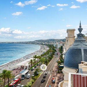 Property in Carre d'Or