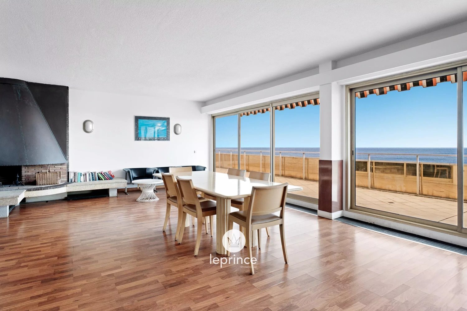 Property photo in Carre d'Or