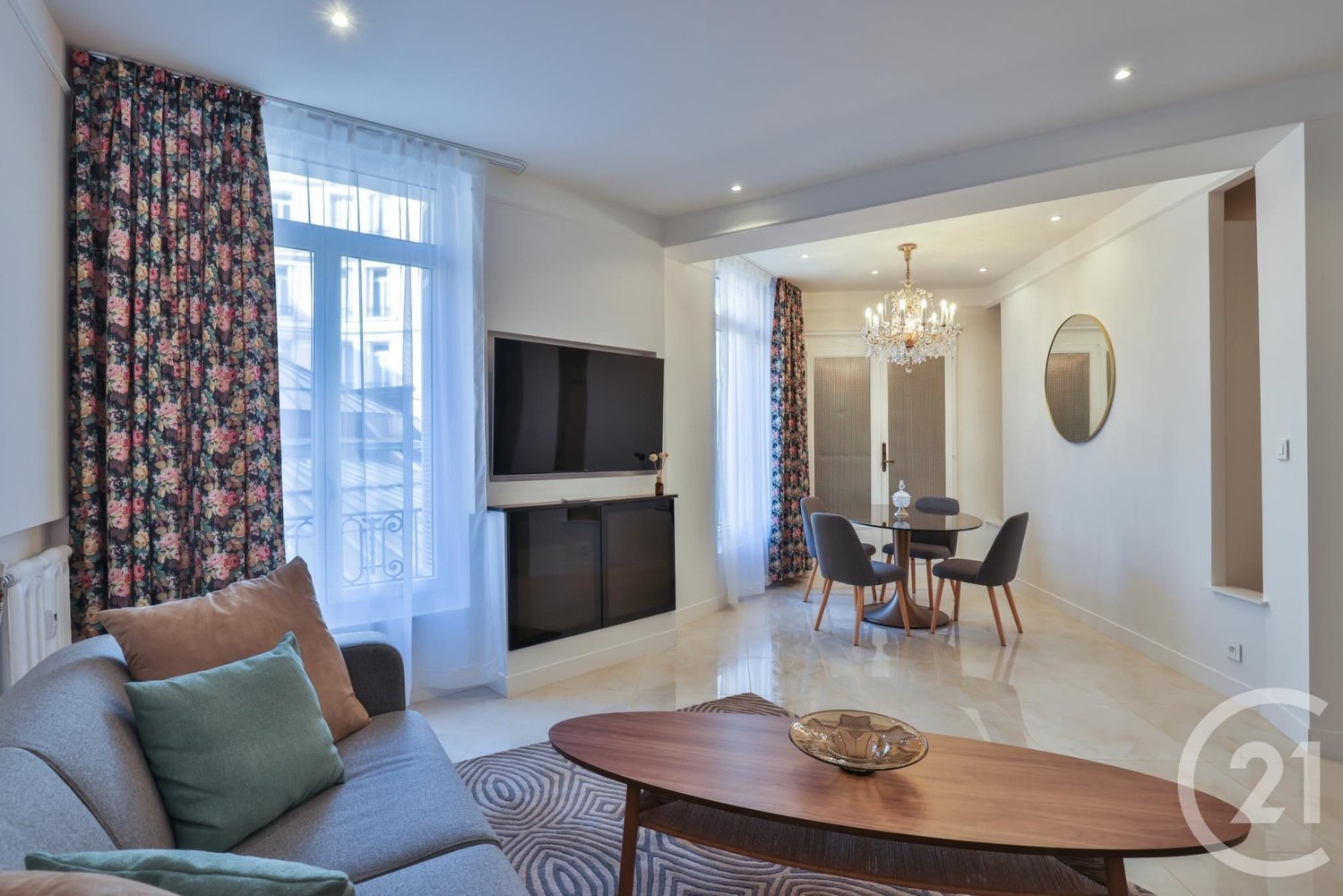 Property photo in Carre d'Or