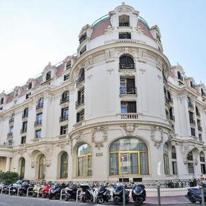 Property in Carre d'Or
