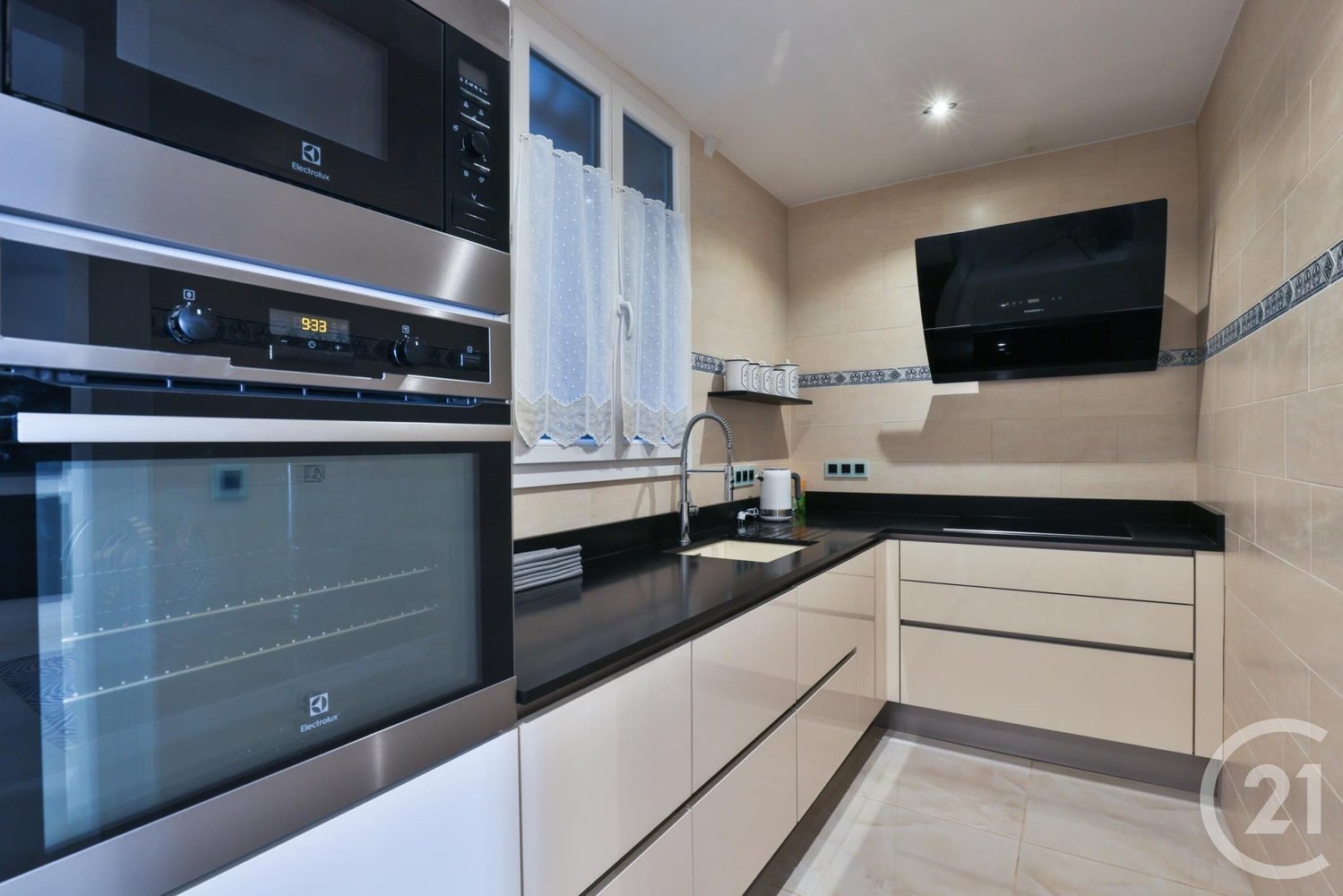Property photo in Carre d'Or
