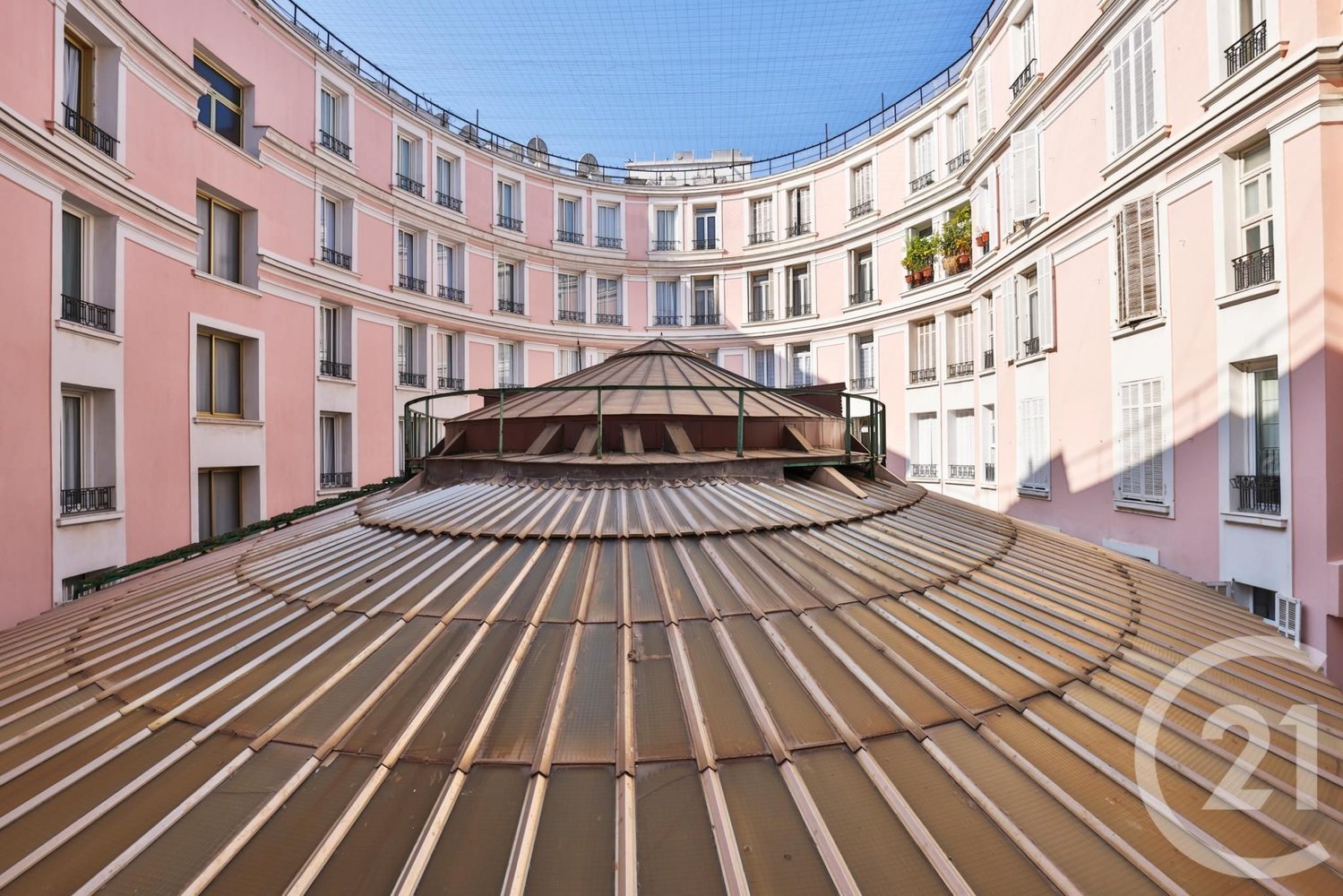 Property photo in Carre d'Or