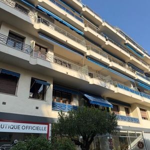 Property in Carre d'Or
