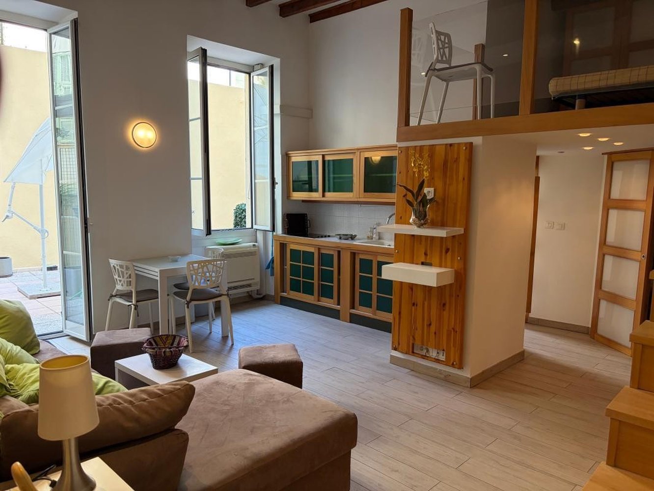 Property photo in Carre d'Or