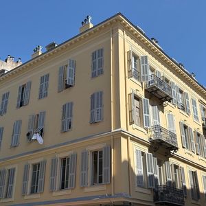 Property in Carre d'Or