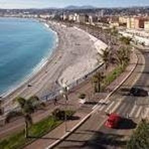 Property in Carre d'Or