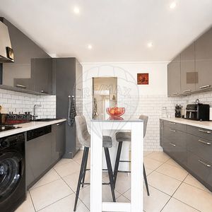 Property in Carre d'Or