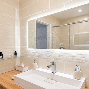 Property in Carre d'Or