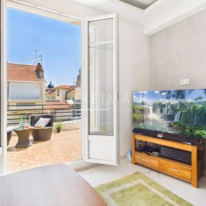 Property in Carre d'Or