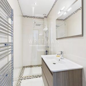Property in Carre d'Or
