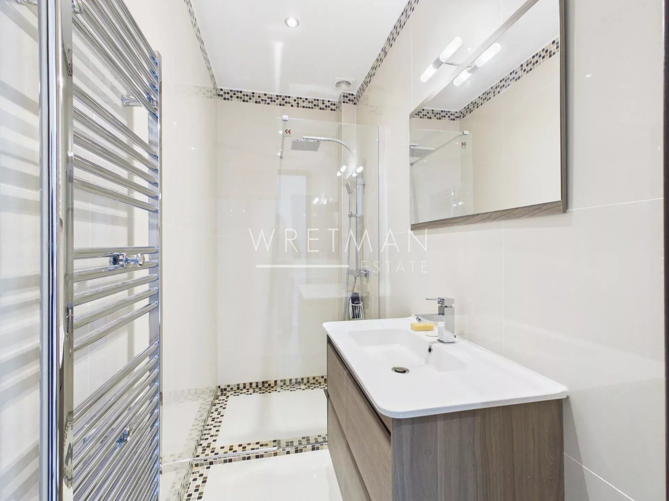 Property photo in Carre d'Or