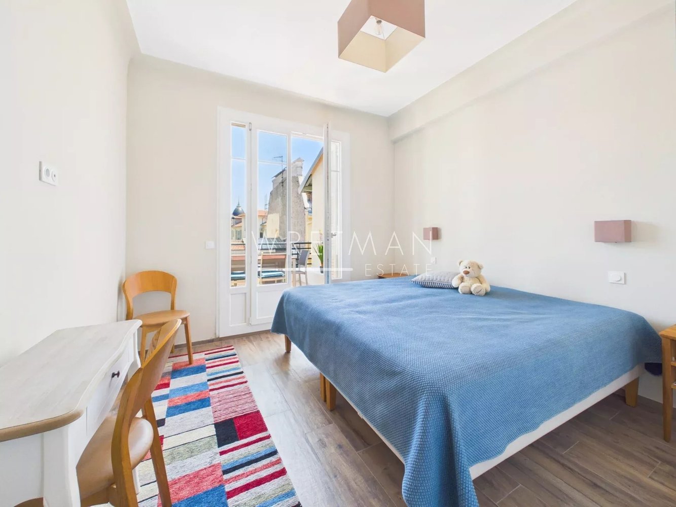 Property photo in Carre d'Or