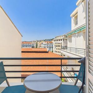 Property in Carre d'Or