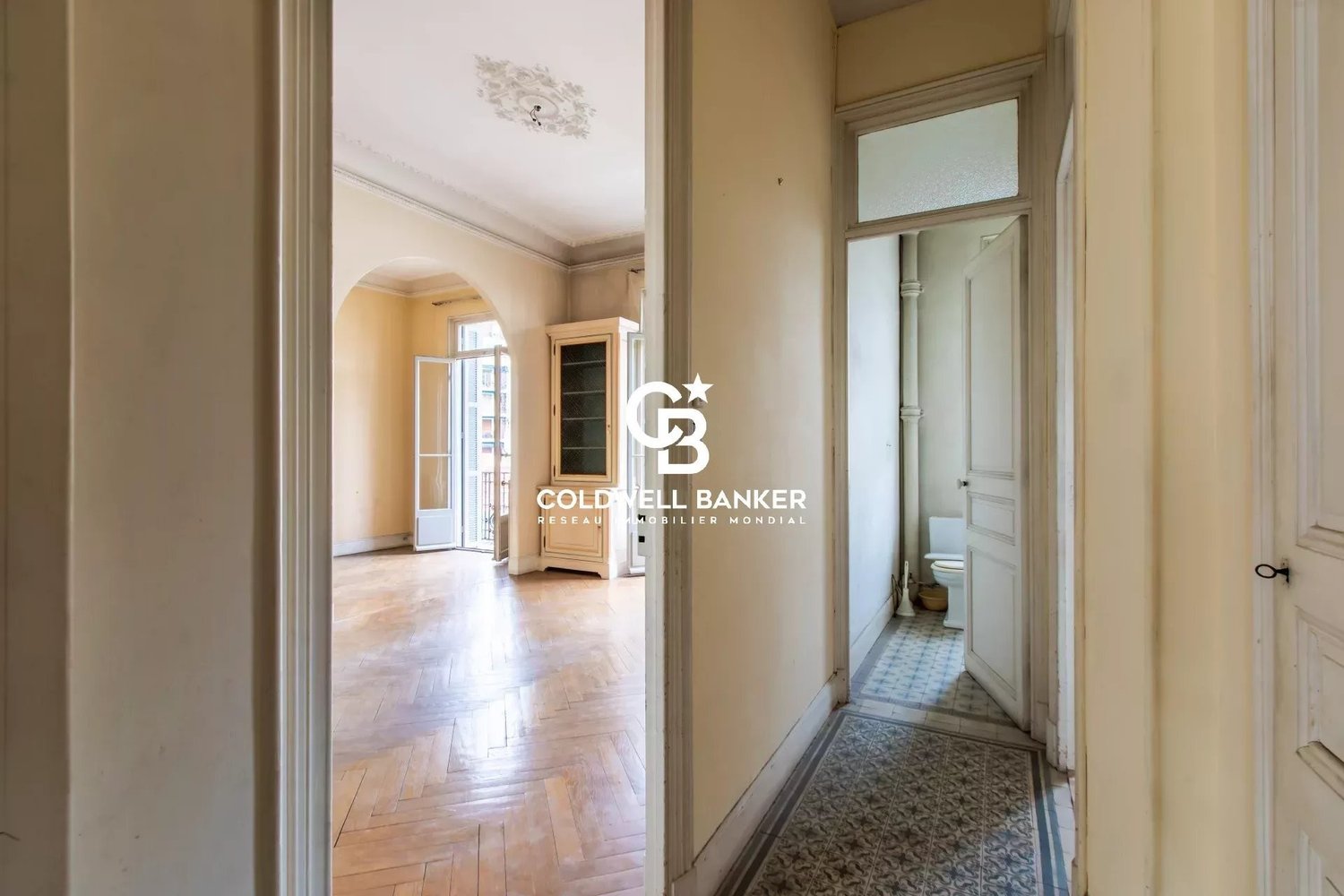 Property photo in Carre d'Or