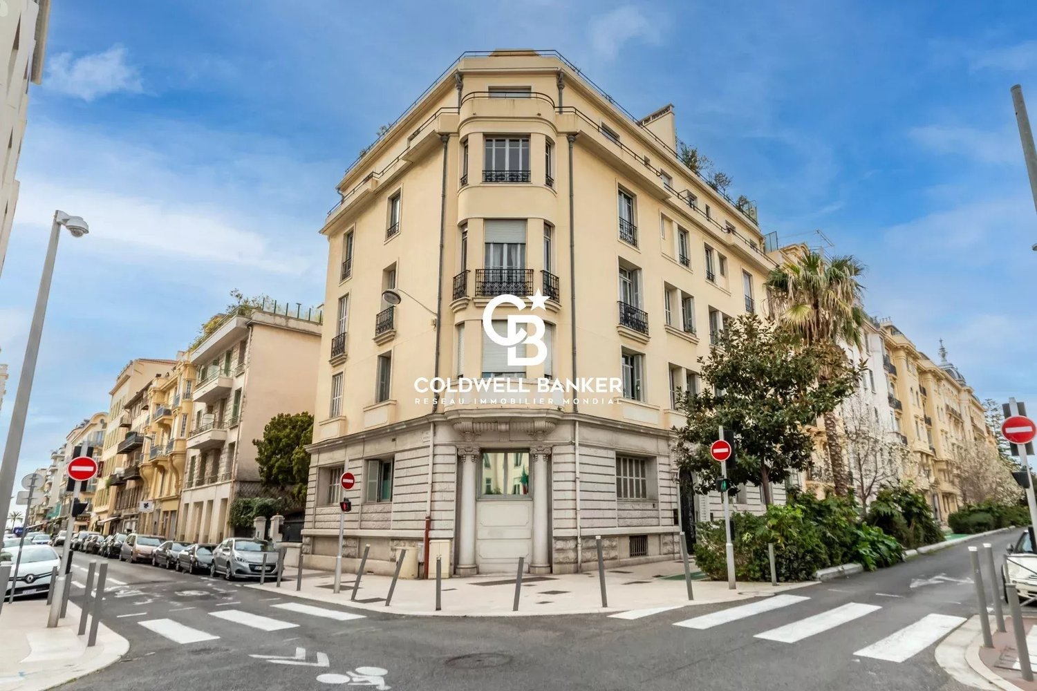 Property photo in Carre d'Or