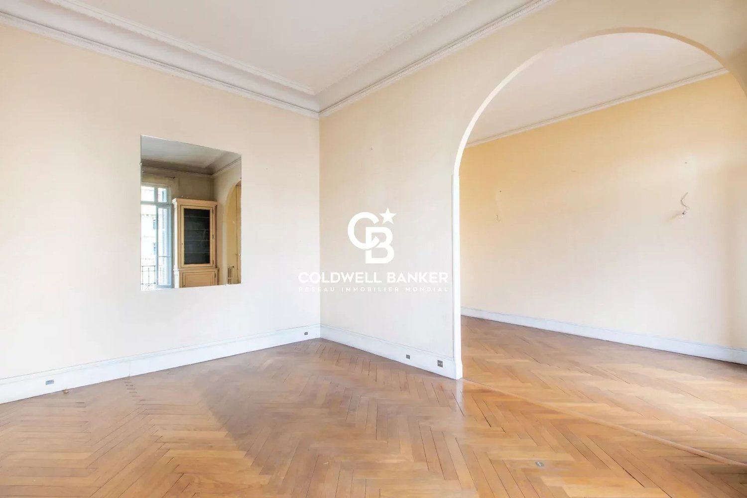 Property photo in Carre d'Or