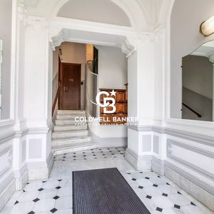 Property in Carre d'Or