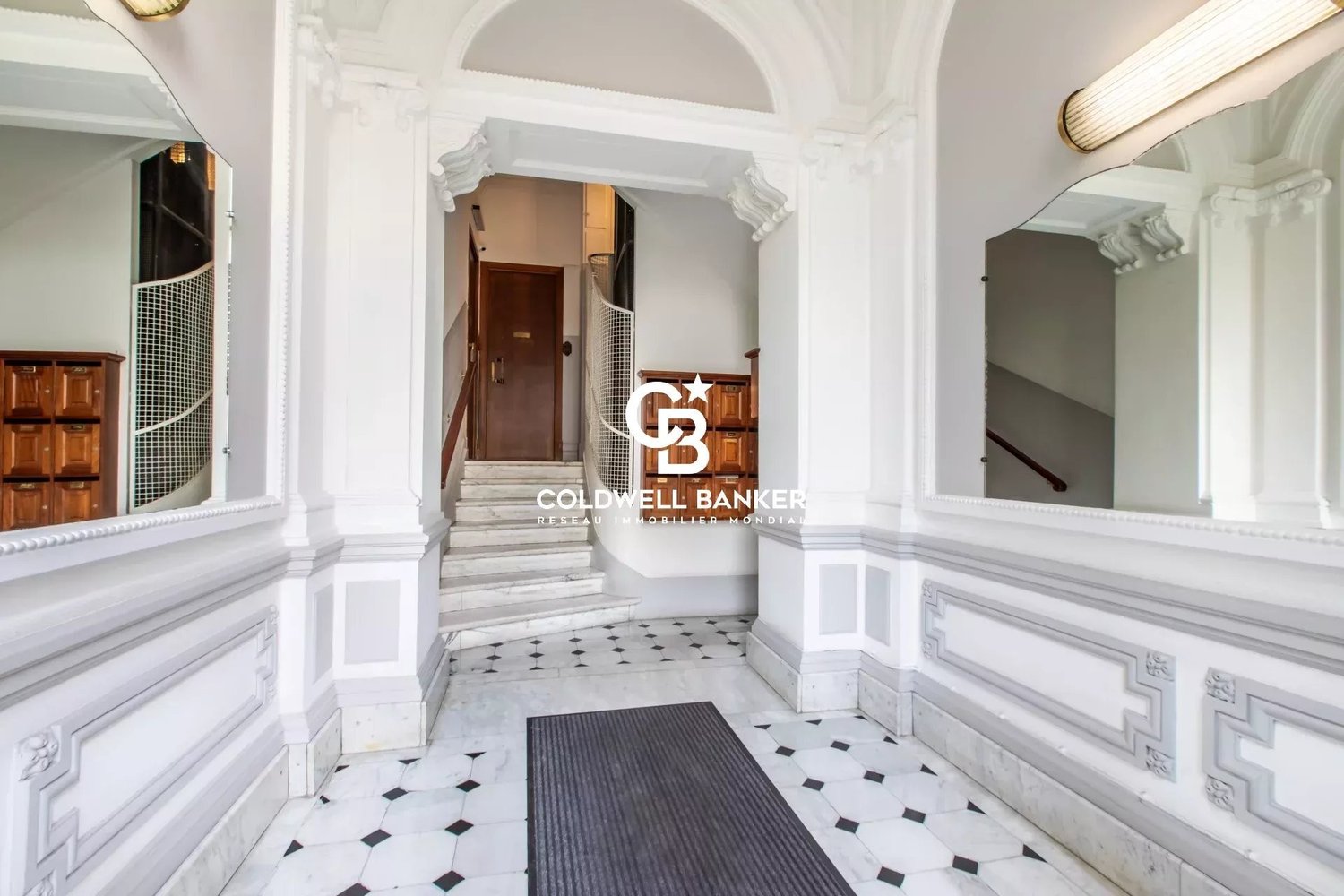 Property photo in Carre d'Or