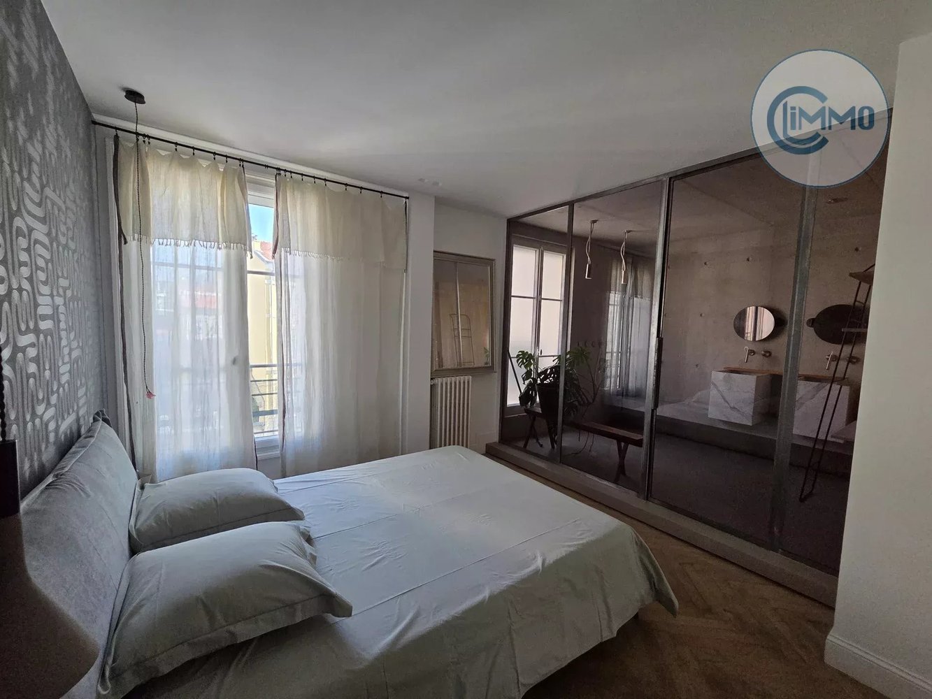Property photo in Carre d'Or