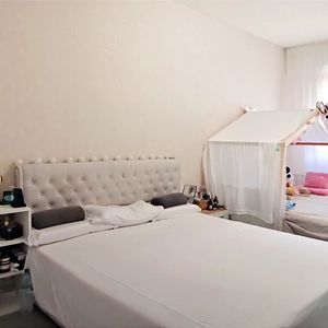 Property in Carre d'Or