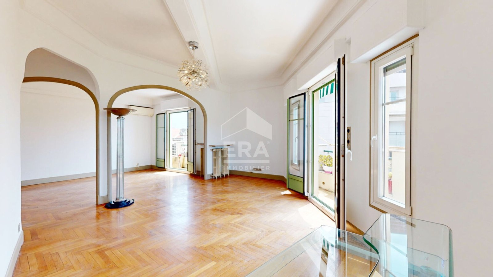 Property photo in Carre d'Or
