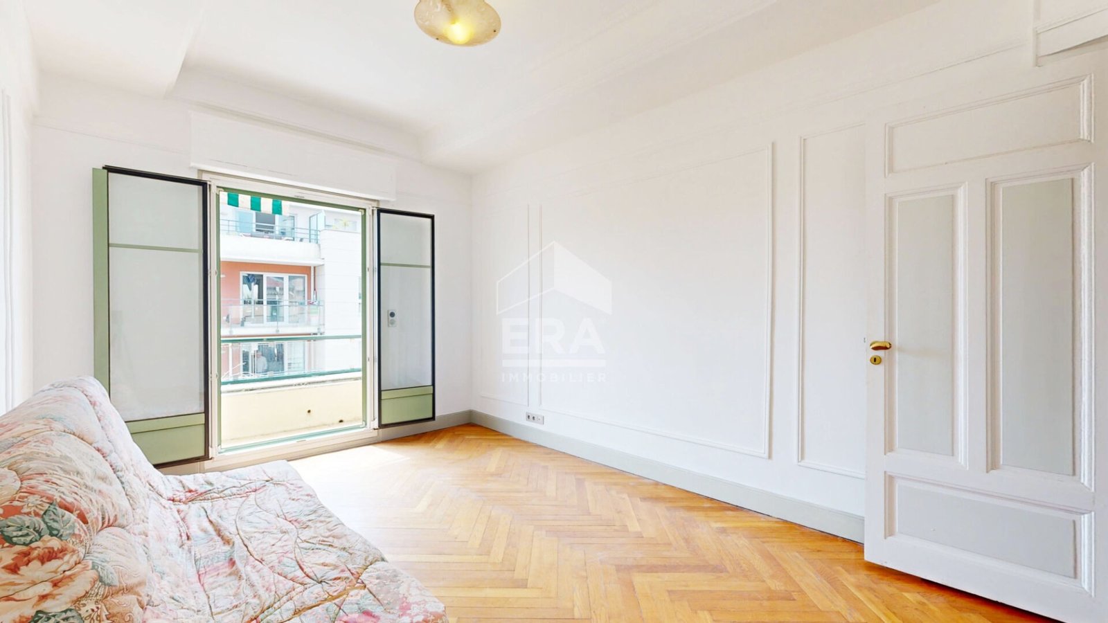 Property photo in Carre d'Or
