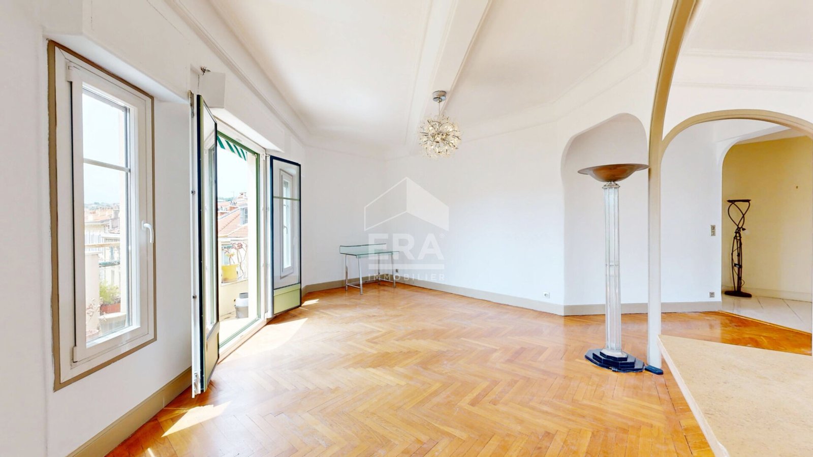 Property photo in Carre d'Or