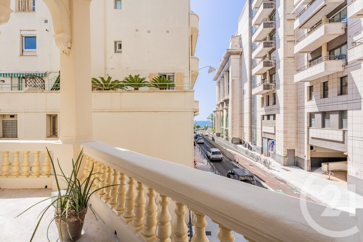 Property photo in Carre d'Or