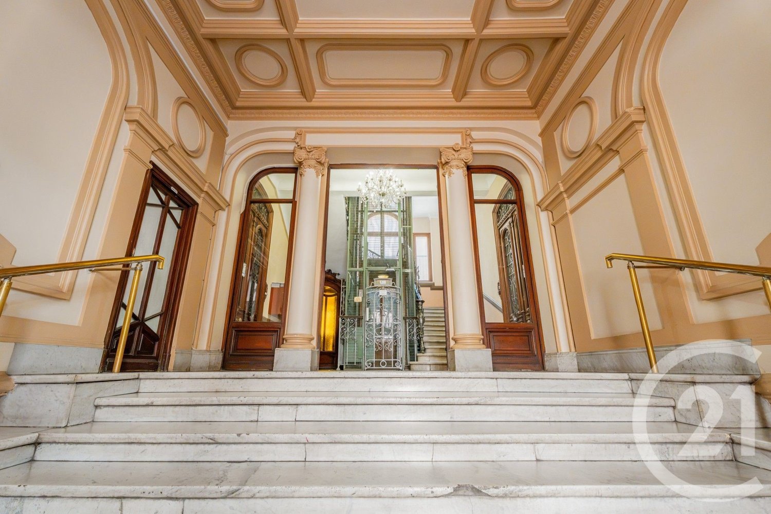 Property photo in Carre d'Or