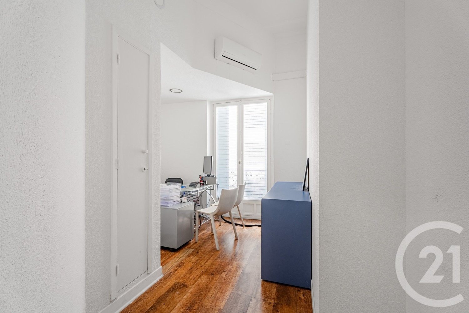 Property photo in Carre d'Or