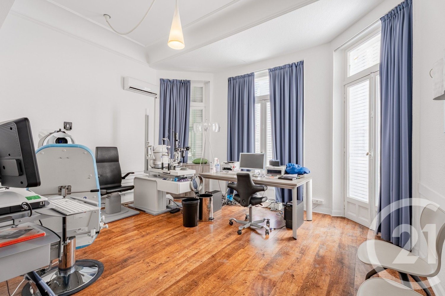 Property photo in Carre d'Or