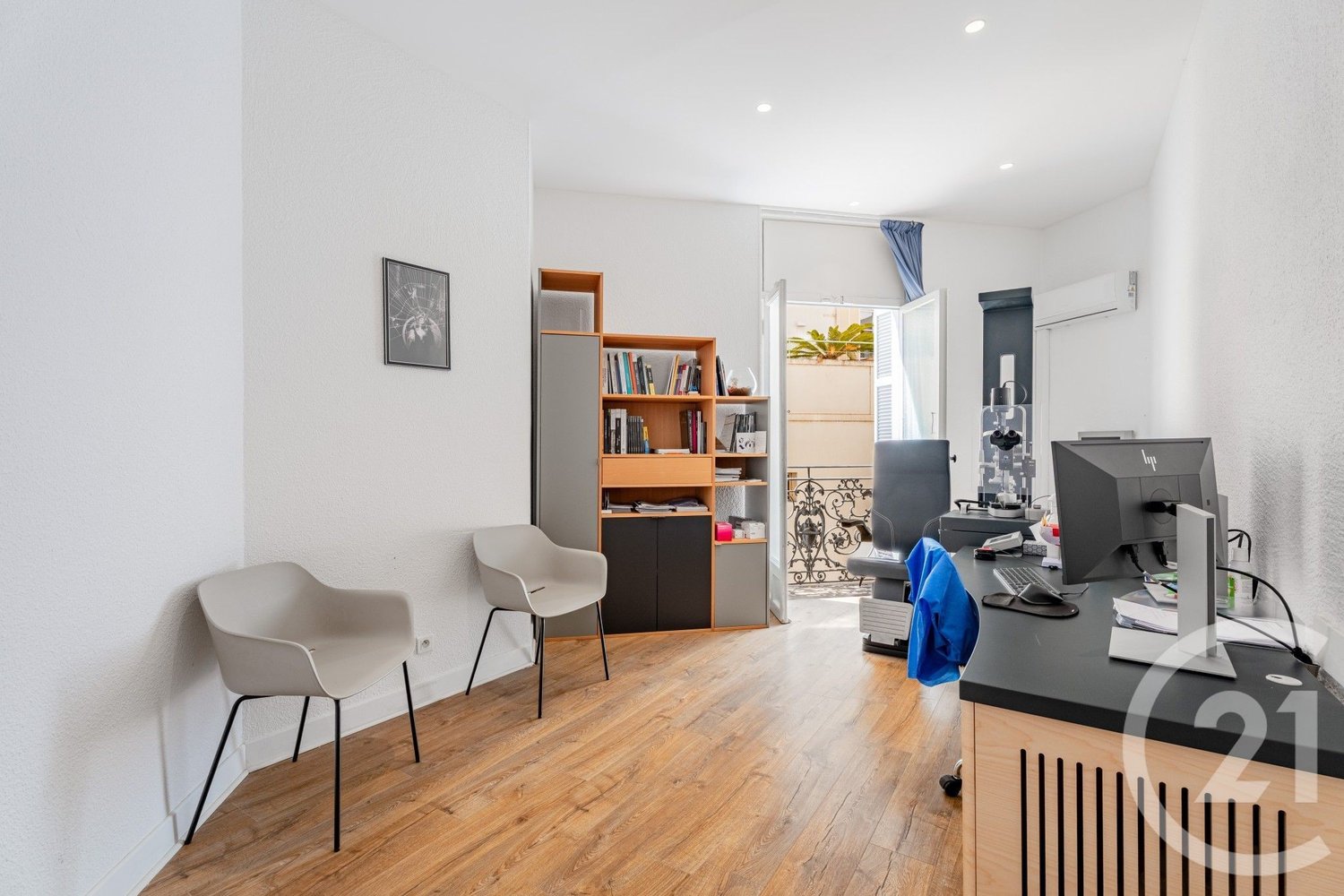 Property photo in Carre d'Or