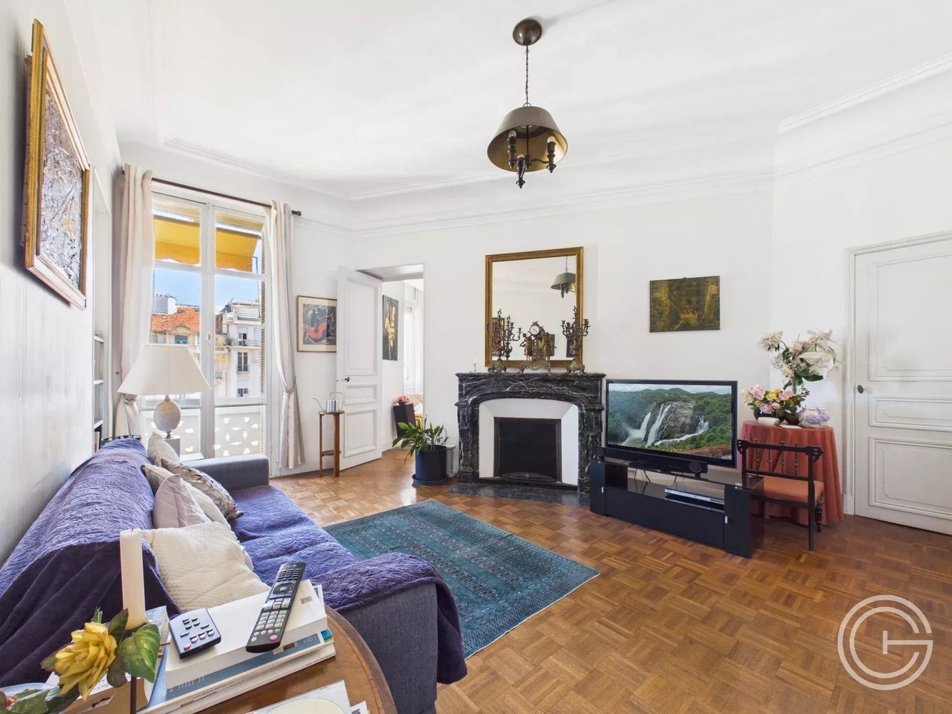 Property photo in Carre d'Or