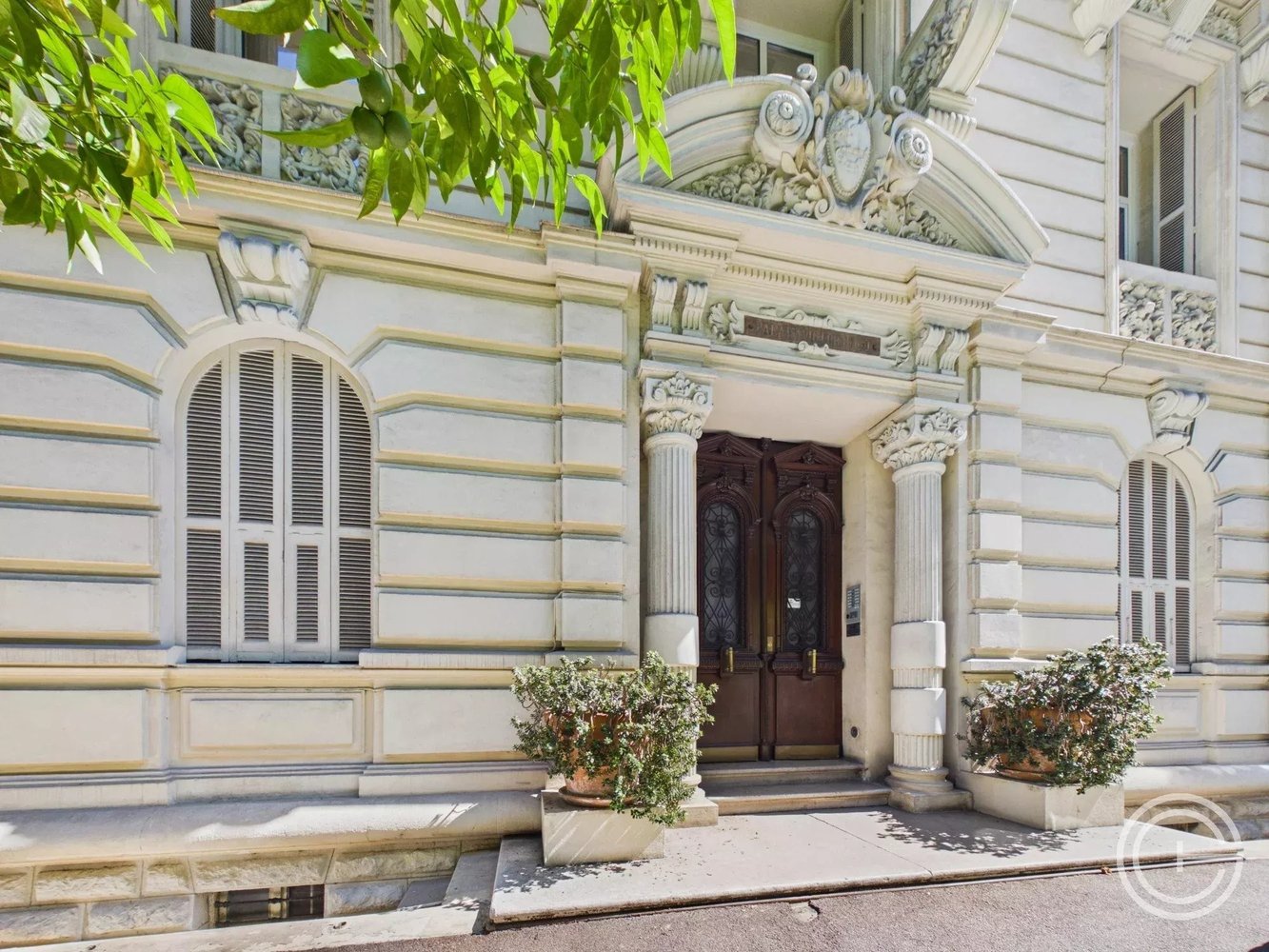 Property photo in Carre d'Or