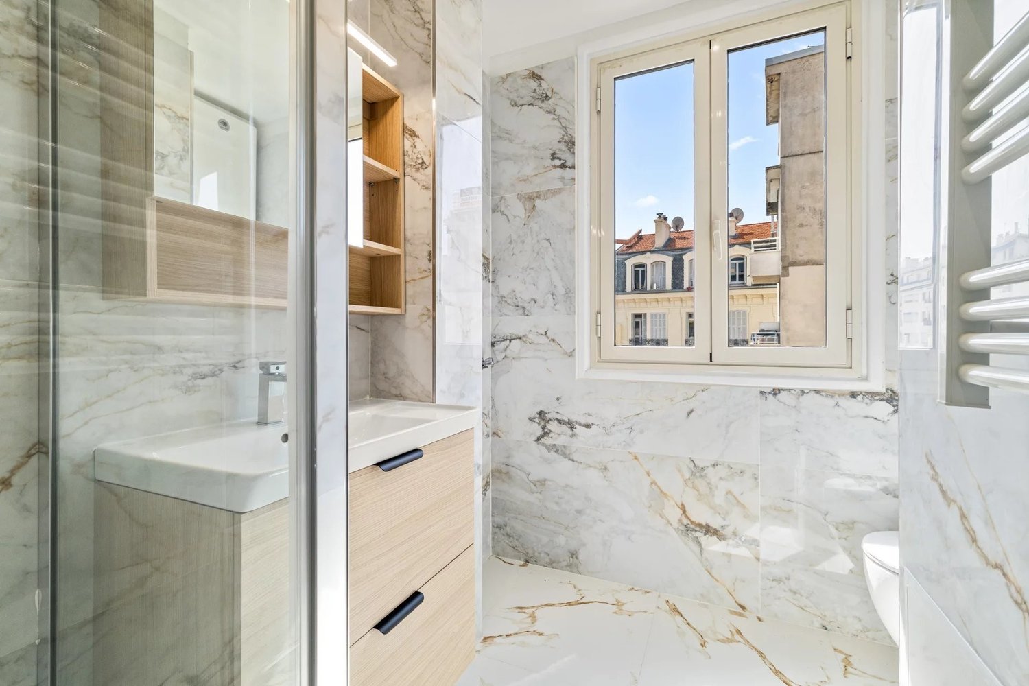 Property photo in Carre d'Or