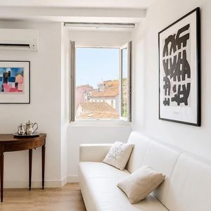 Property in Carre d'Or