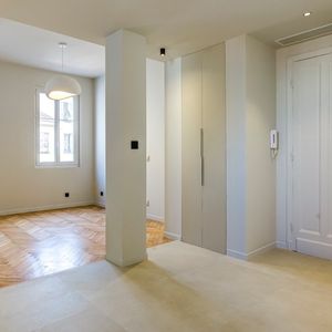 Property in Carre d'Or