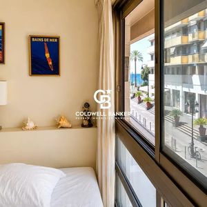 Property in Carre d'Or