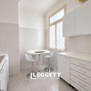 Property in Carre d'Or