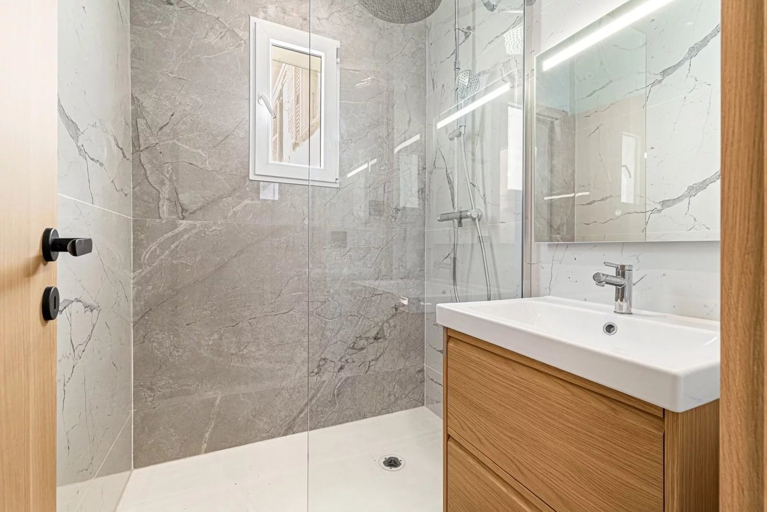 Property photo in Carre d'Or
