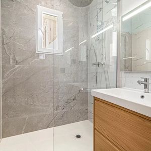Property in Carre d'Or