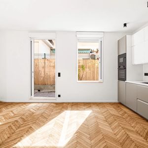Property in Carre d'Or