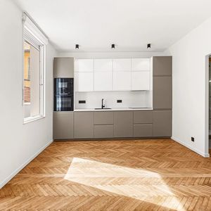 Property in Carre d'Or